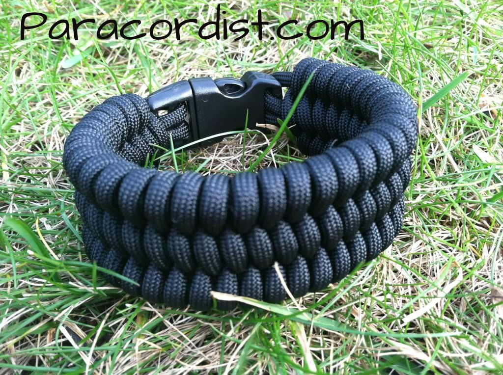 Paracordist's How To Make the Ladder Rack Knot Paracord Bracelet, using